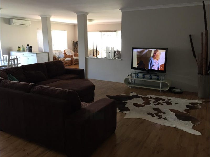 SPACIOUS FAMILY HOME – OPPOSITE 16