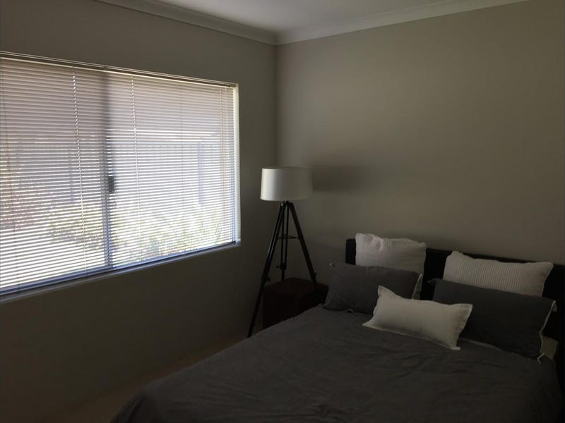 SPACIOUS FAMILY HOME – OPPOSITE 19