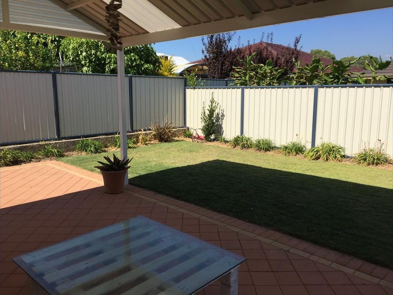SPACIOUS FAMILY HOME – OPPOSITE 26