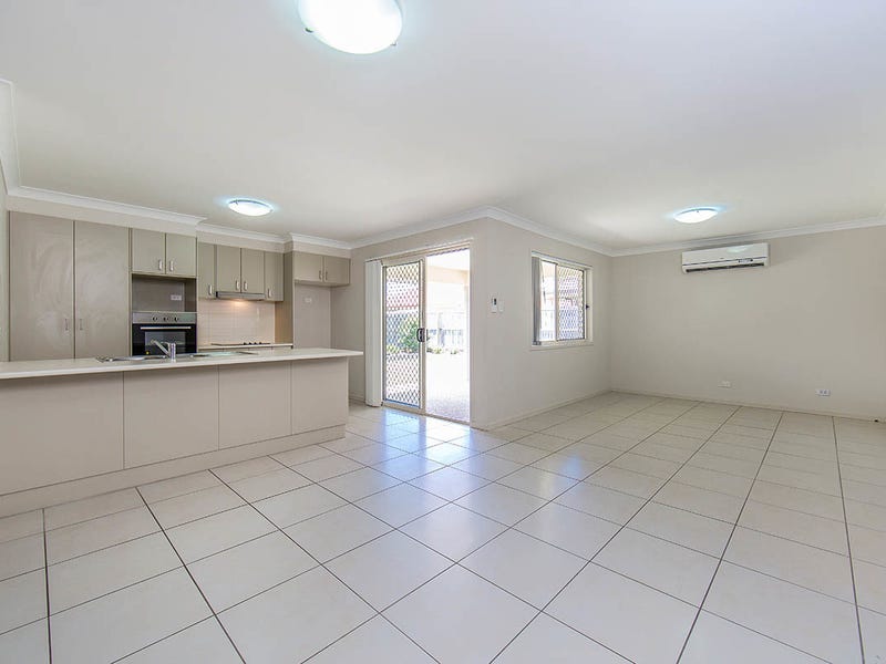 Pet Friendly! Close to Pumicestone 3