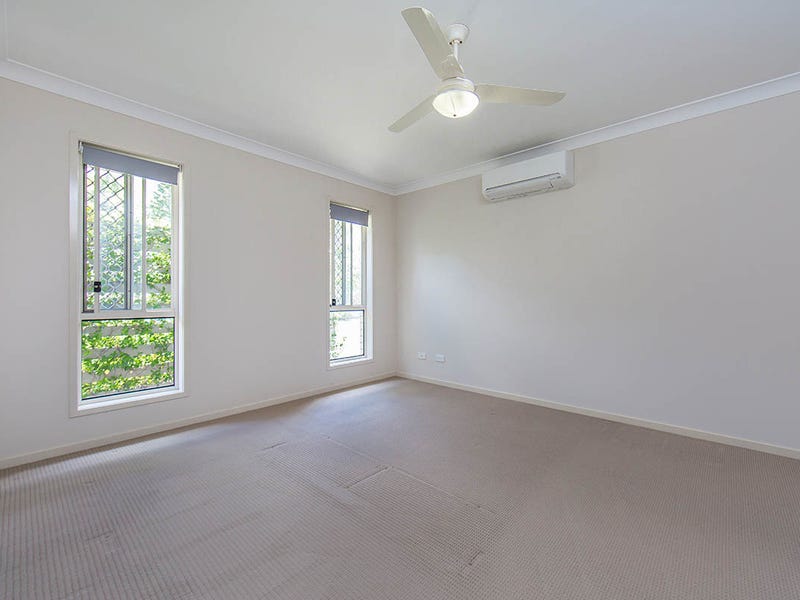 Pet Friendly! Close to Pumicestone 4