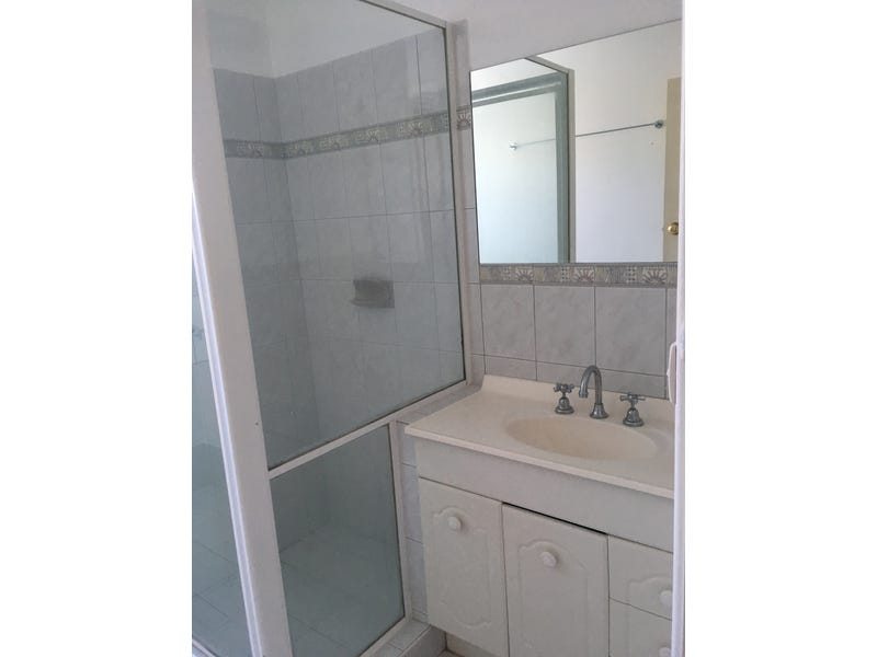 Light and Bright 2 Bedroom 4