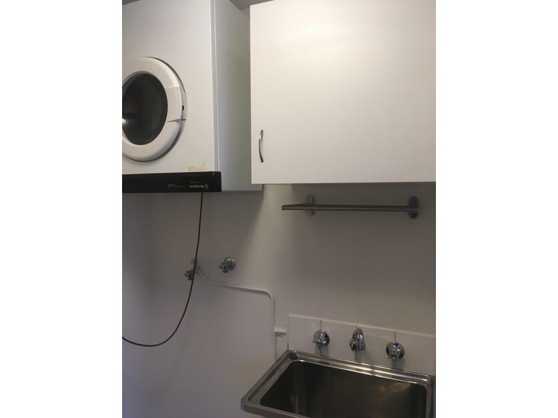 Light and Bright 2 Bedroom 5