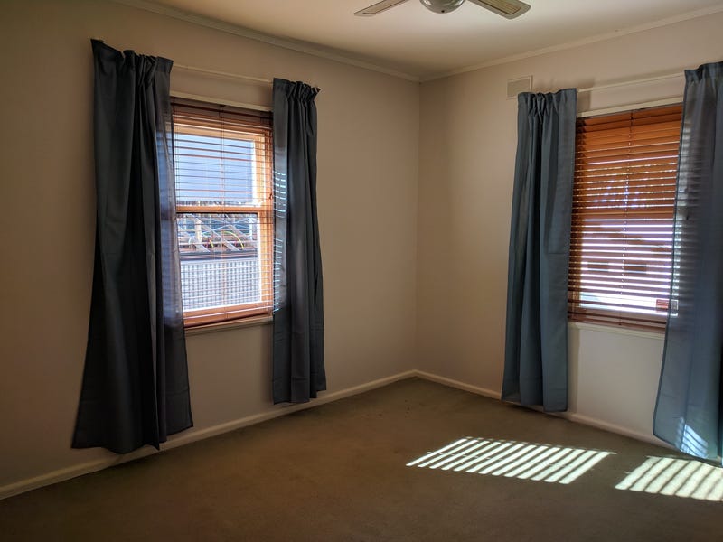 Lovely Eastern Suburbs family home- 14