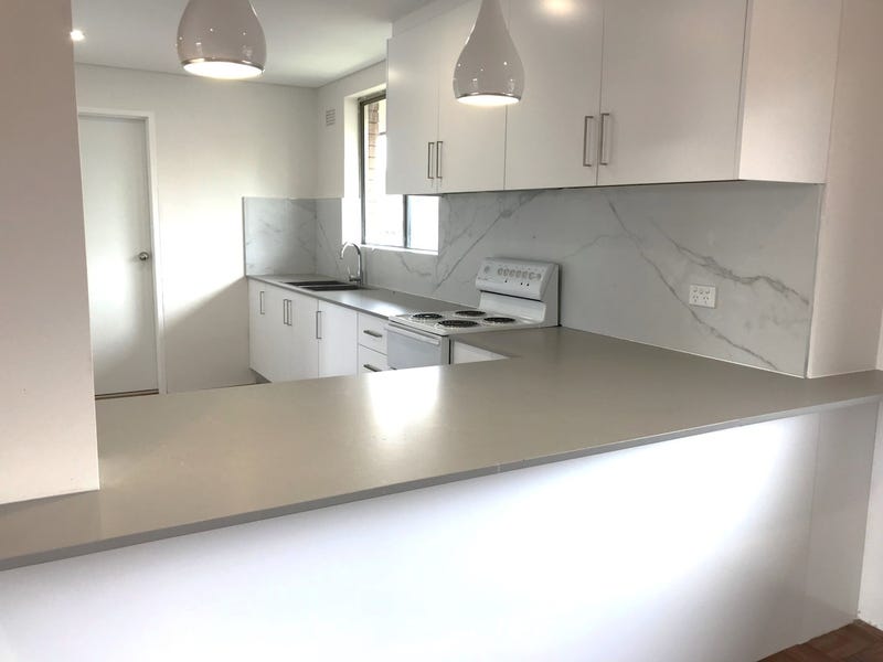 Enormous renovated 3-bedroom apartment at 2