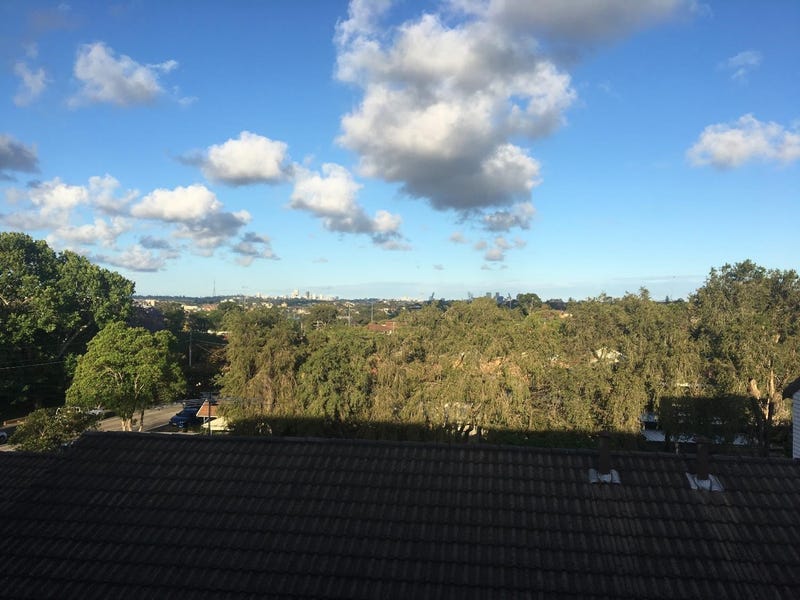 Enormous renovated 3-bedroom apartment at 9