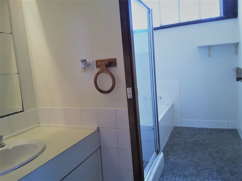 ** LEASED ** $430pw 3br 7