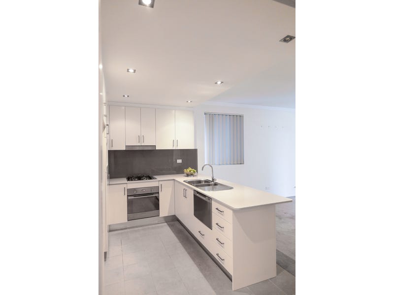 Modern oasis in convenient locale 6