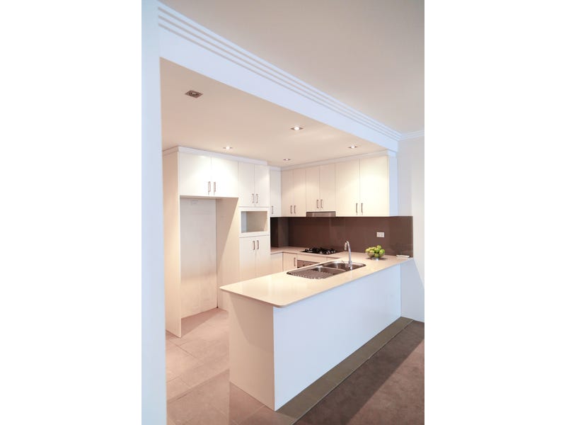 Modern oasis in convenient locale 8
