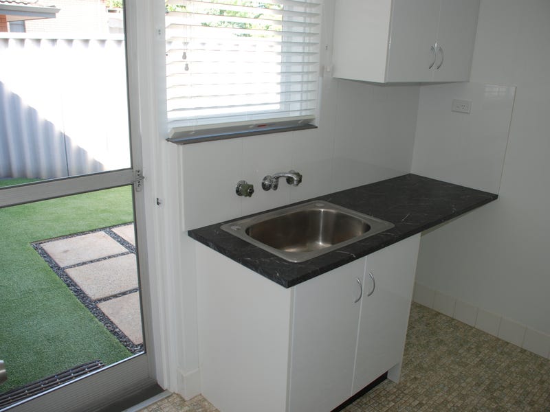 ALL NEW INTERIOR, BEAUTIFULLY RENOVATED 9