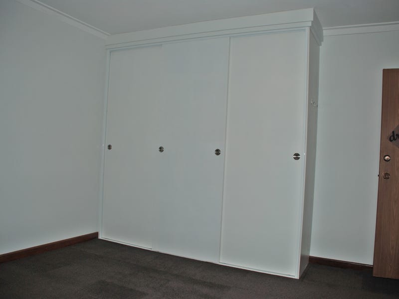 ALL NEW INTERIOR, BEAUTIFULLY RENOVATED 15