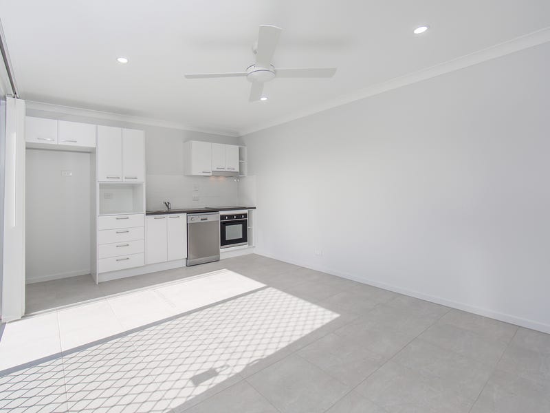 Near New in Morayfield 3