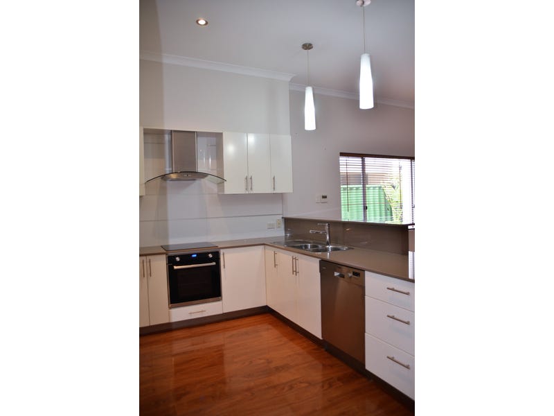 Modern Living and Easy to 3