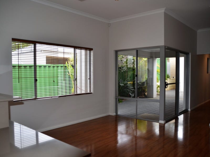 Modern Living and Easy to 6