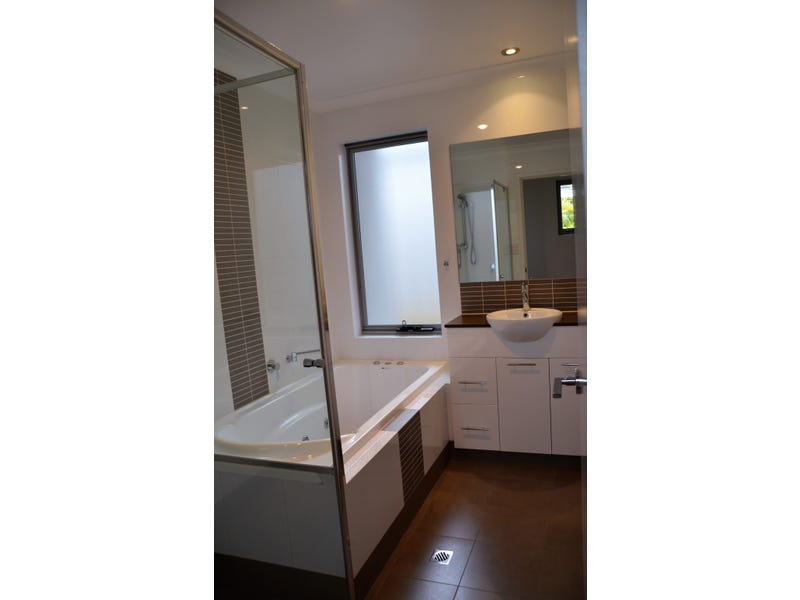Modern Living and Easy to 16