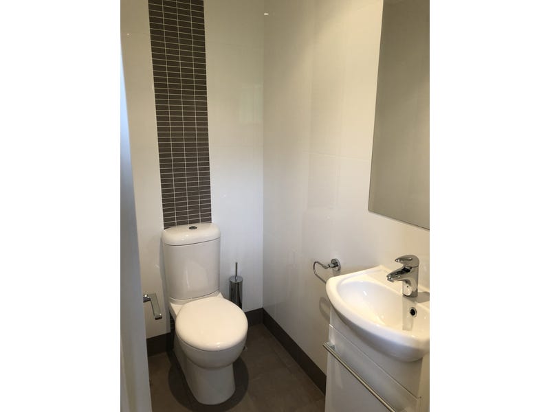 Modern Living and Easy to 17