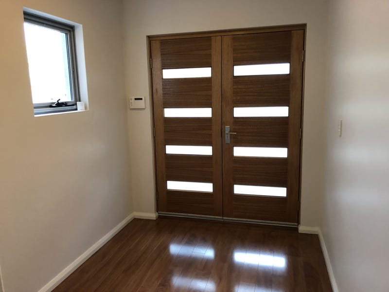 Modern Living and Easy to 21