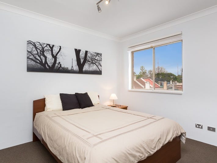 Light filled inner city apartment 3