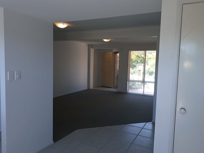 SPACIOUS 3 BEDROOM TOWN HOUSE 2