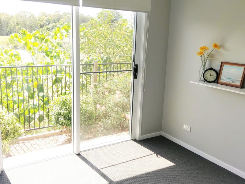 Beautiful near-new, low maintenance home 16