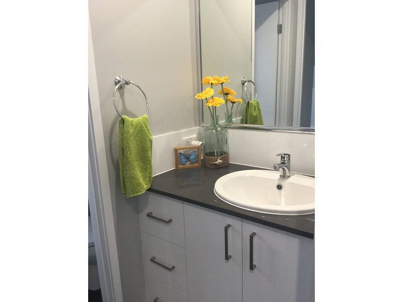 Beautiful near-new, low maintenance home 19
