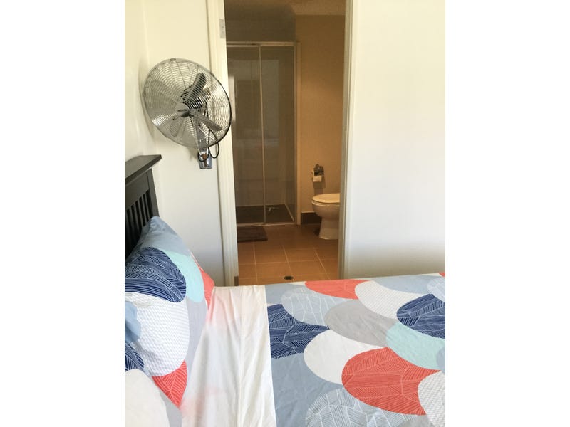 Two bedroom furnished apartment for 2
