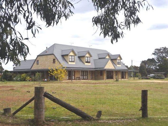 Amazing Horse/Pet Friendly 4/5Br Farm House for Lease!