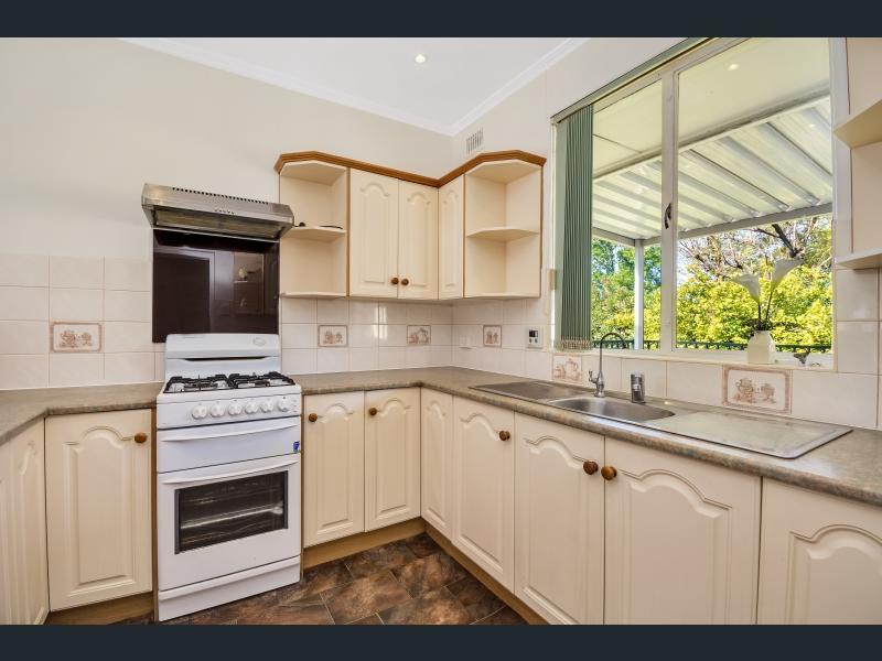 4 bedrooms house Summer Entertaining 8