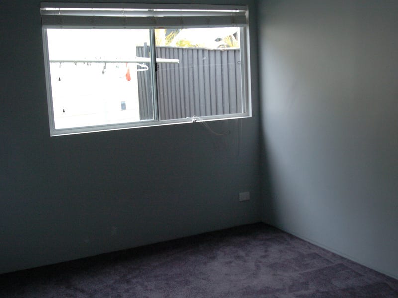 Renovated 1 bedroom granny flat 5