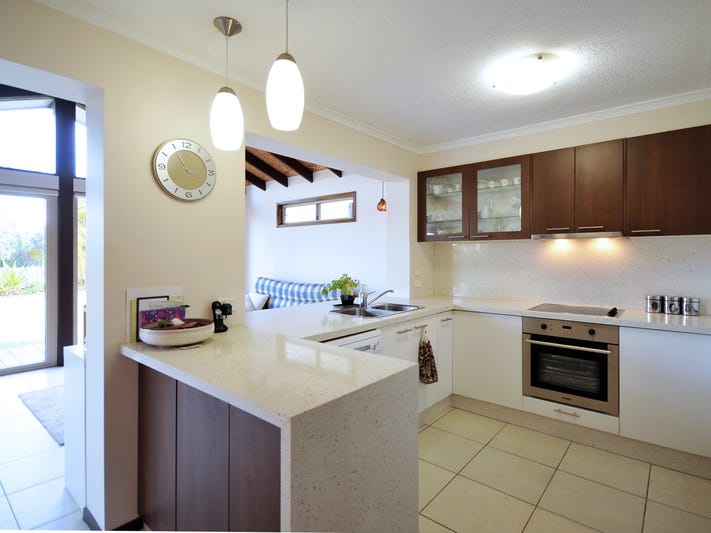 UNDER APPLICATION – Availability 16th 4