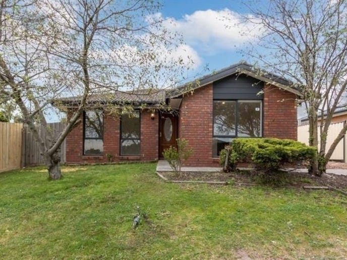 LARGE UNIT WITH OWN FRONTAGE AND OWN DRIVEWAY!
