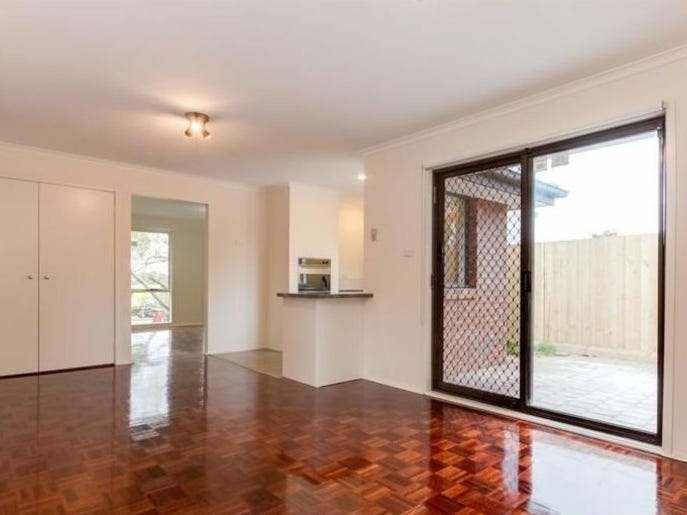 LARGE UNIT WITH OWN FRONTAGE 5