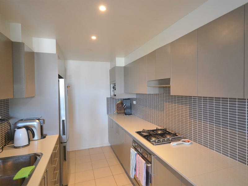 Large Modern 2 BR Apartment 5