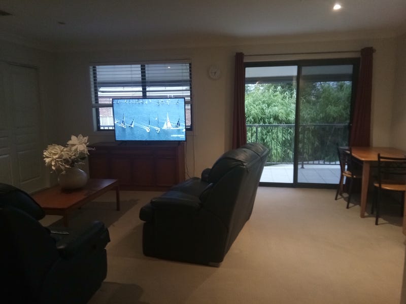 $470 p.w 2Brm FURNISHED Apart. with Ducted Air-Con & 55″ SmartTV