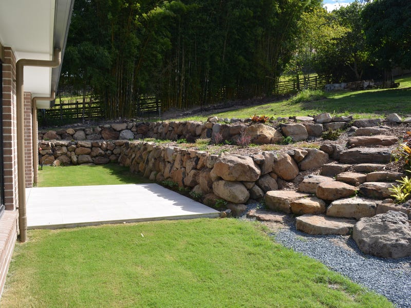 Back yard fenced 16
