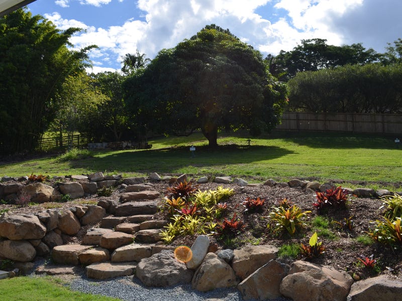 Back yard fenced 18