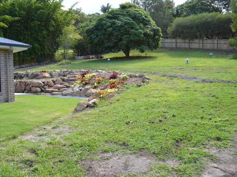 Back yard fenced 20