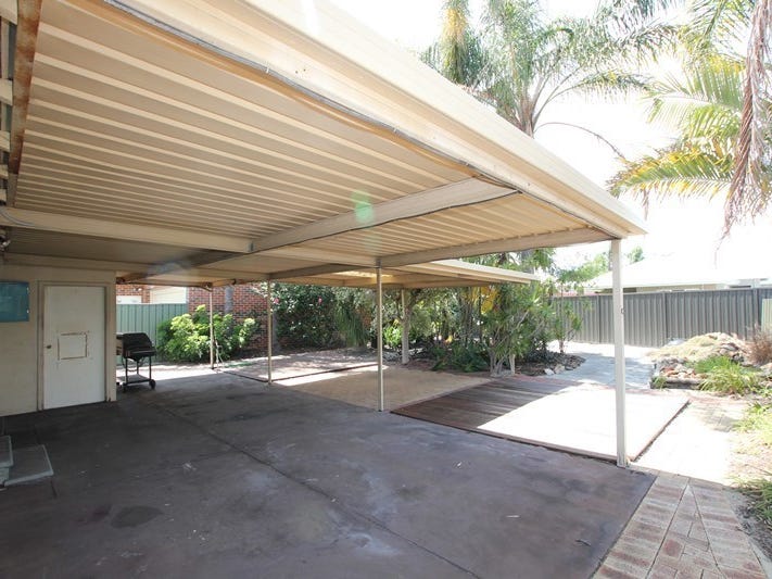 Spacious living close to the 3