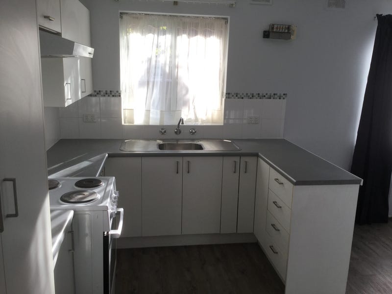 Large 2 bedroom unit for 8