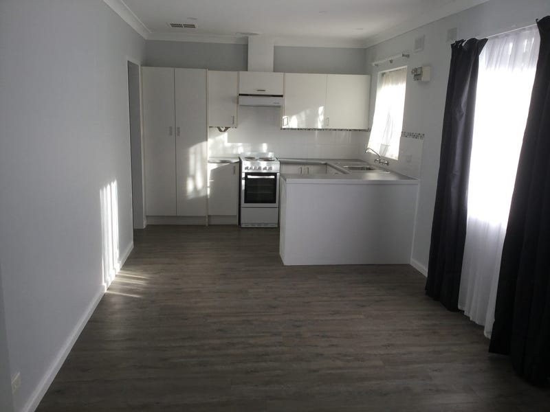 Large 2 bedroom unit for 9