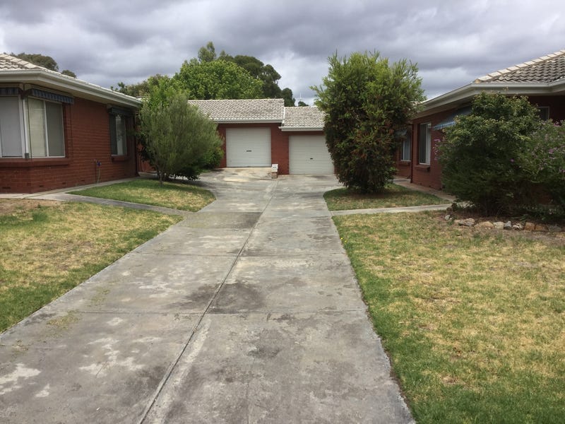 Large 2 bedroom unit for 11