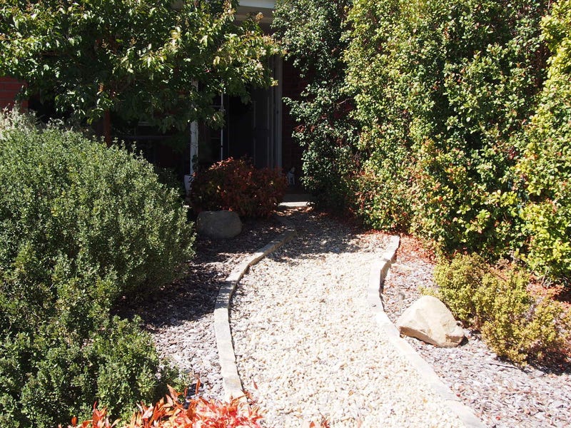 Stunning Courtyard Garden And Large 5