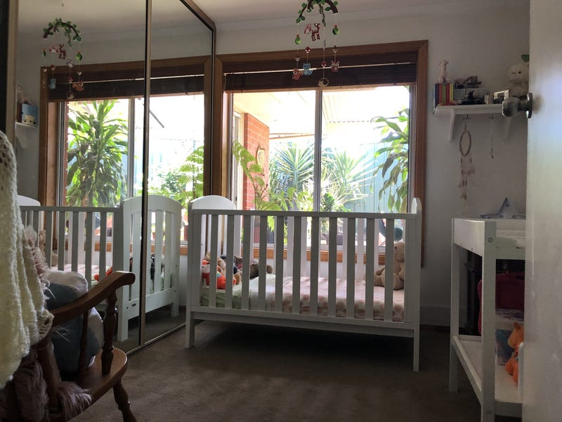 Stunning Courtyard Garden And Large 10