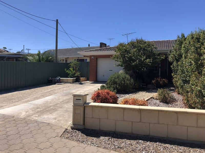 Stunning Courtyard Garden And Large 12