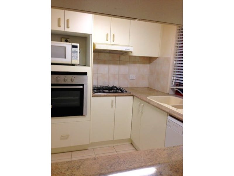 CORINDA FULLY FURNISHED TOWNHOUSE 8