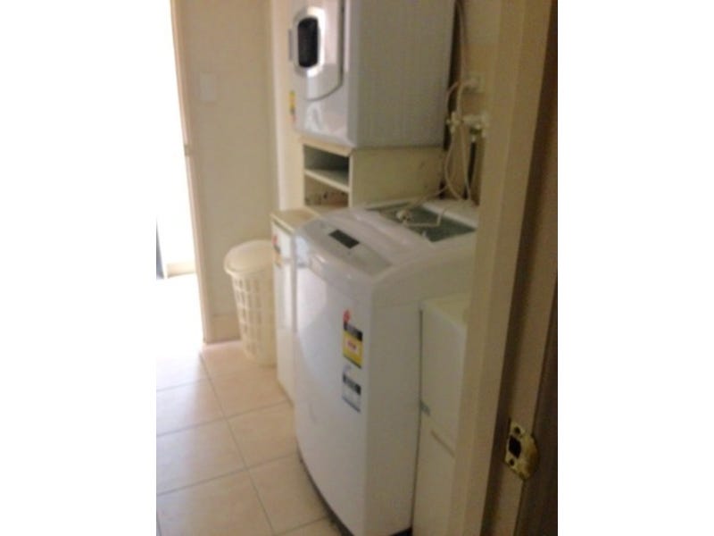 CORINDA FULLY FURNISHED TOWNHOUSE 9