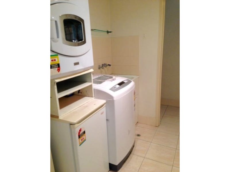 CORINDA FULLY FURNISHED TOWNHOUSE 12