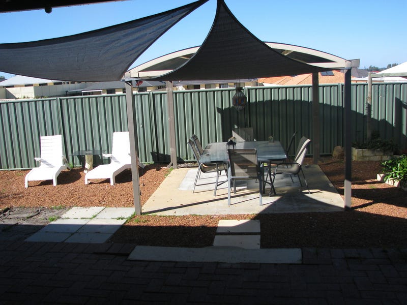 Near Joondalup. Large 4 bedroom, 3