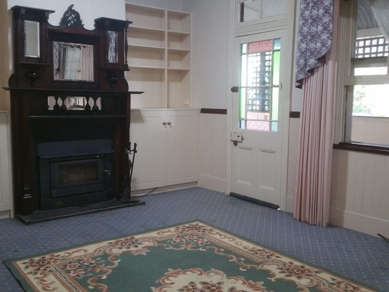 HISTORIC CHARACTER FILLED VICTORIAN HOME 3