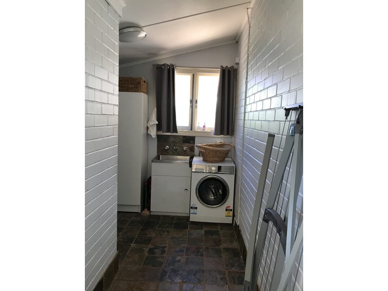 Cosy 3×1 Close to Shops 11
